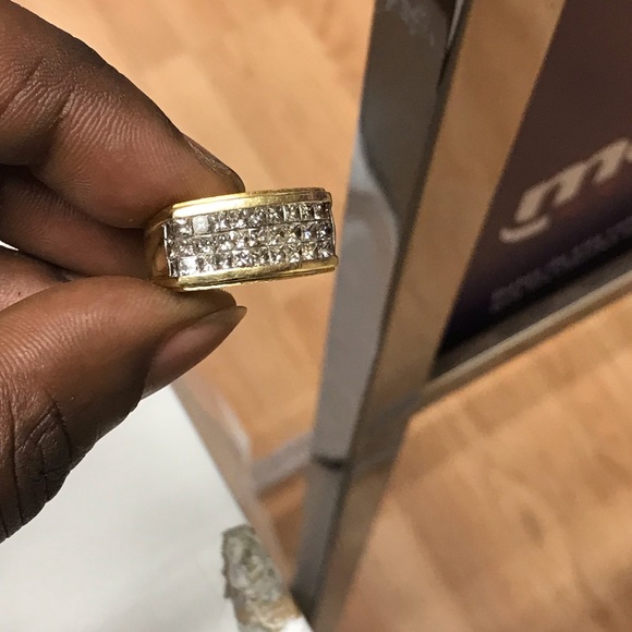 18k solid gold (3row) 3ct diamond ring - Picture 4 of 8